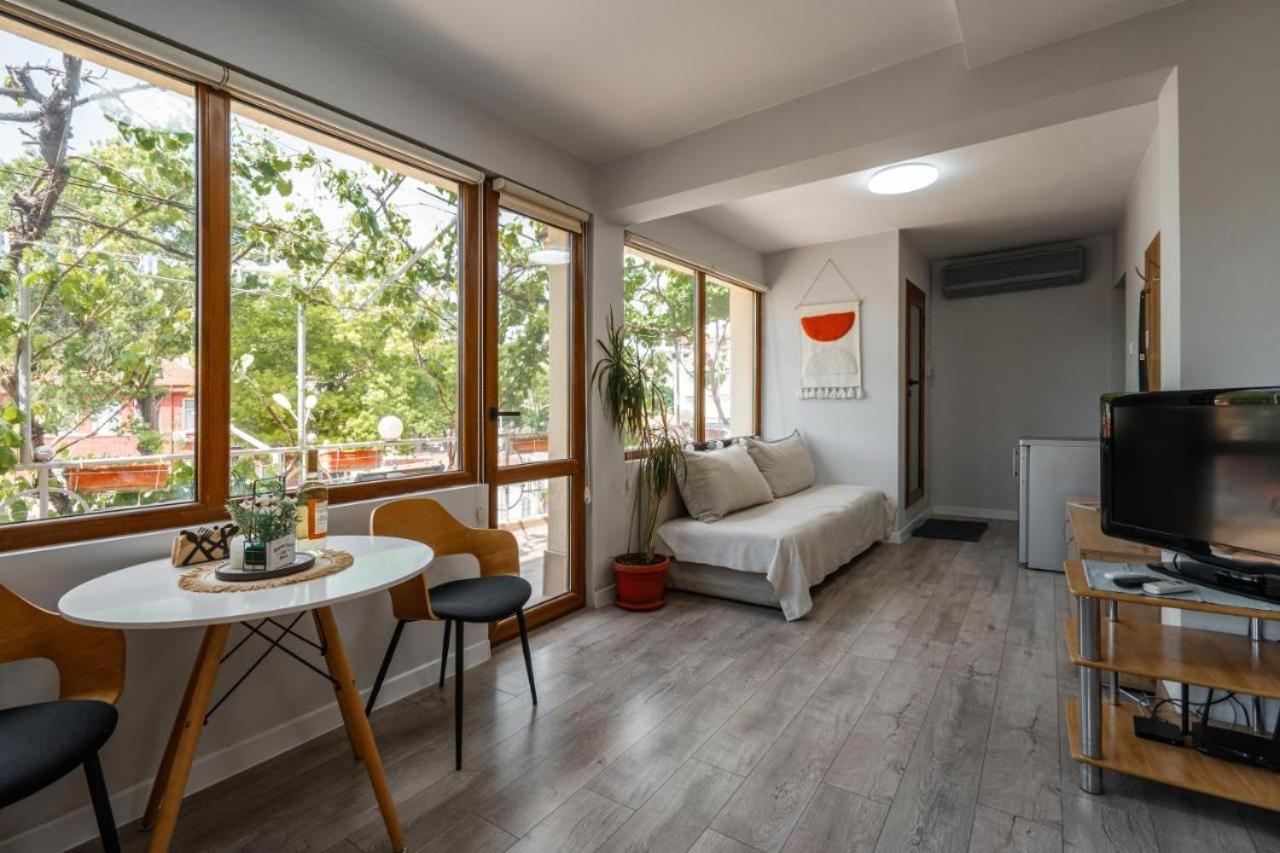 Cozy Apartment Green Terrace, Mrenicov プロヴディフ エクステリア 写真